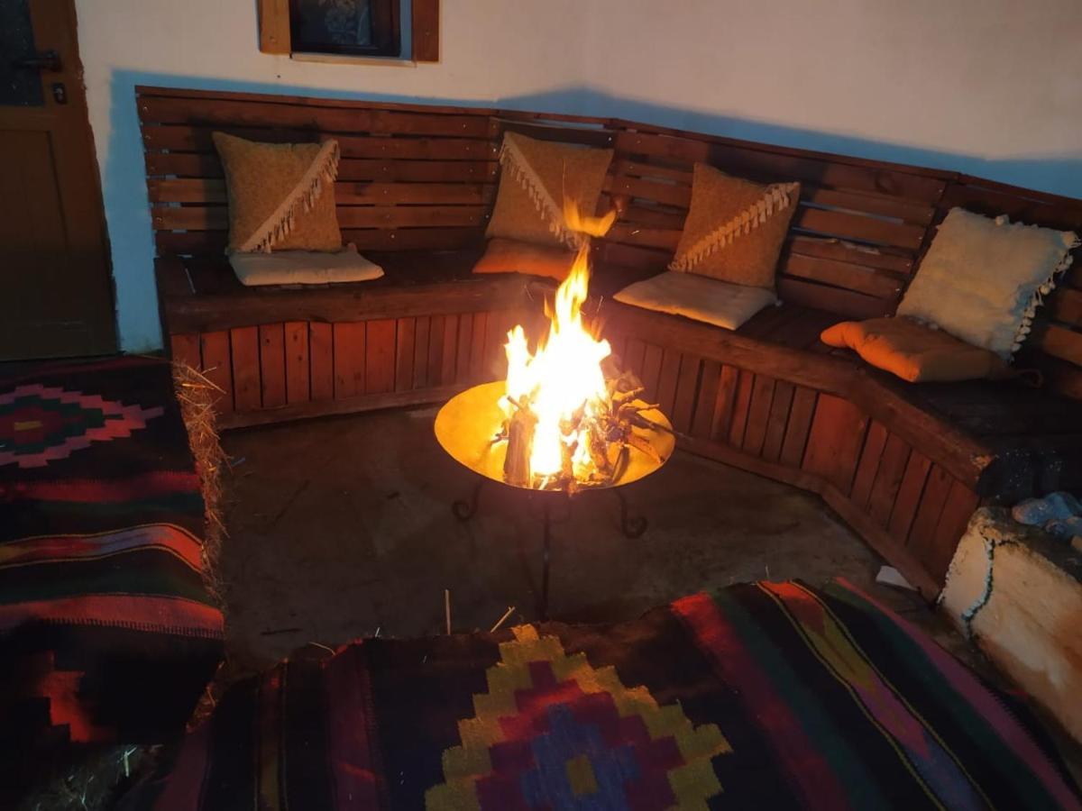 Guesthouse Mele Gjirokastër 외부 사진