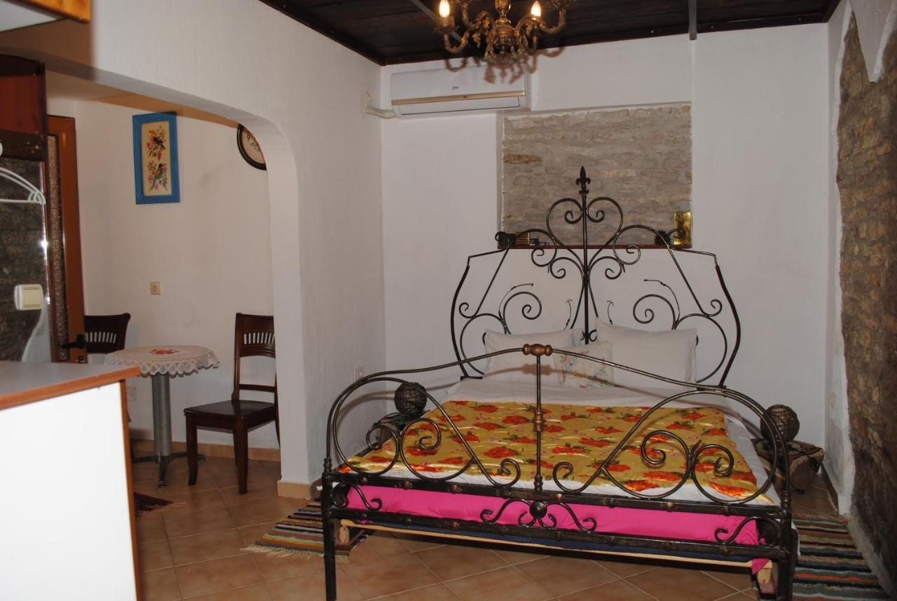 Guesthouse Mele Gjirokastër 외부 사진