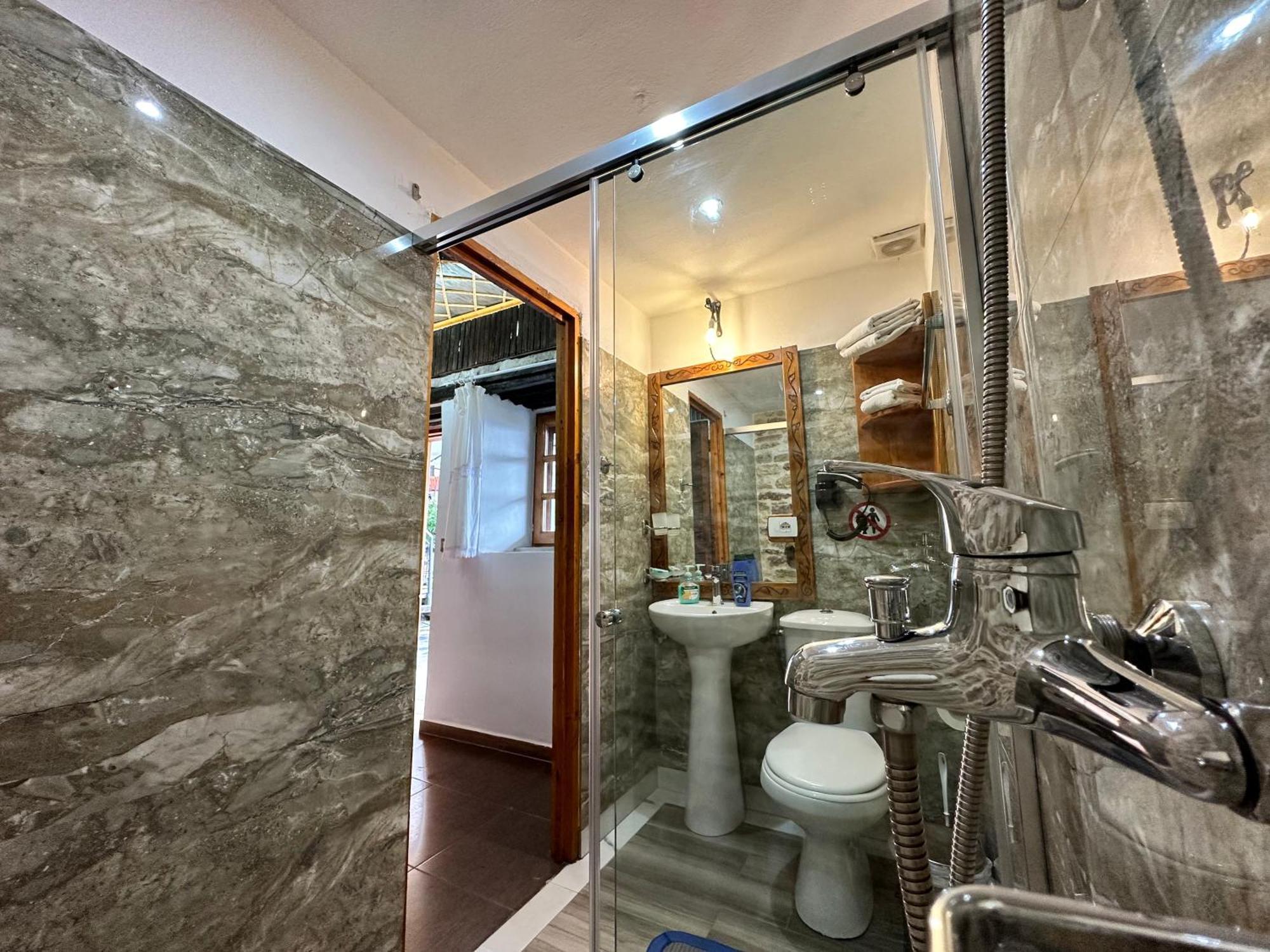 Guesthouse Mele Gjirokastër 외부 사진