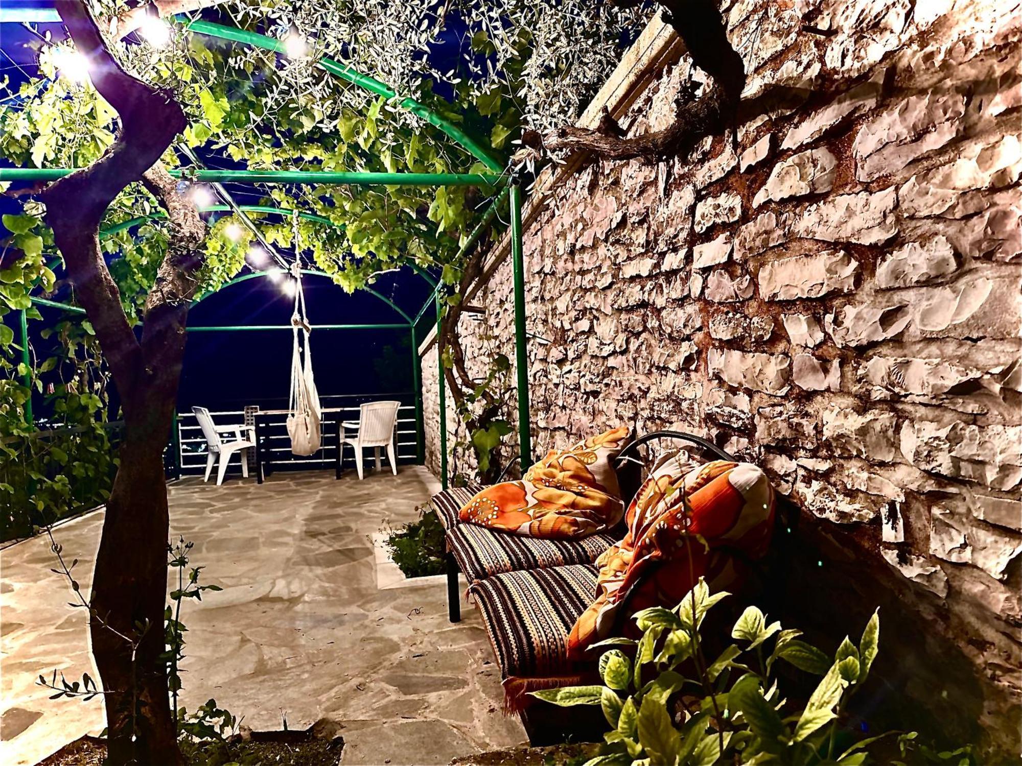 Guesthouse Mele Gjirokastër 외부 사진