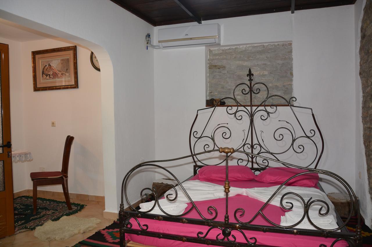 Guesthouse Mele Gjirokastër 외부 사진
